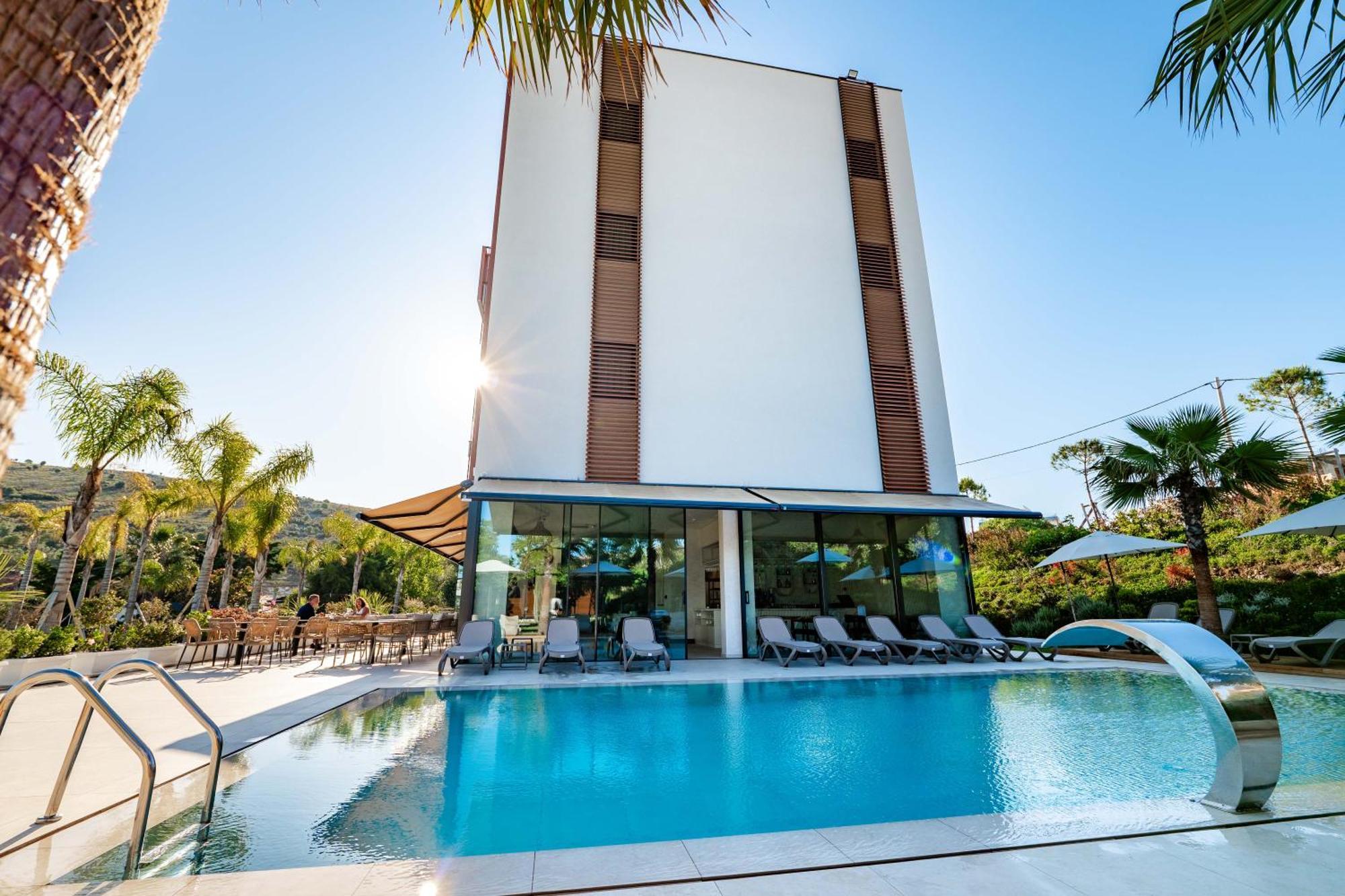 Euro Hotel Ksamil Exterior photo